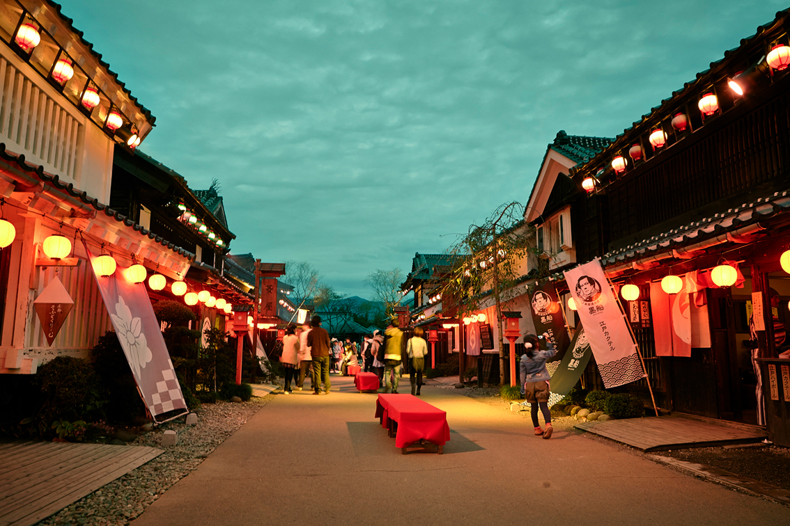 Reserve the whole Edo Wonderland at night to have a party