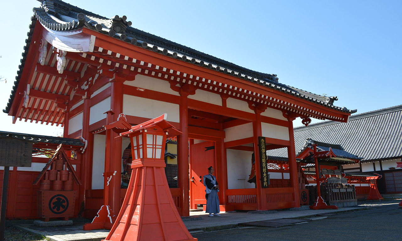 Experience traditional Edo culture at the Noboribetsu Date Jidaimura theme park