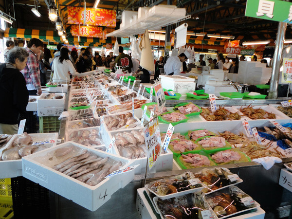 Pier Bandai seasonal fresh market: Social gatherings that present a total Niigata experience